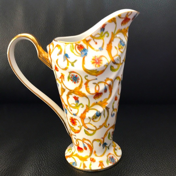 Large Pitcher vintage made in MILAN Royal Garden Decor floral with gold leaf 10” - Picture 1 of 7